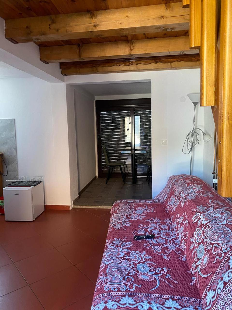 Draga'S Rooms Virpazar Rum bild